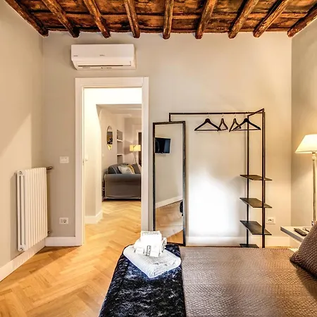 Apartment Trevi Fountain Superior 3 Bdr *