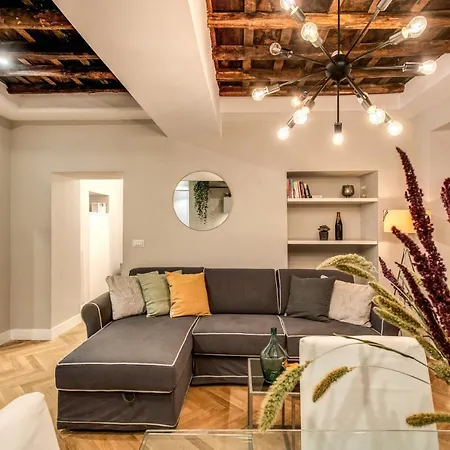 Apartment Trevi Fountain Superior 3 Bdr *