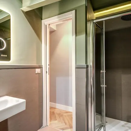 Apartament Trevi Fountain Superior 3 Bdr *