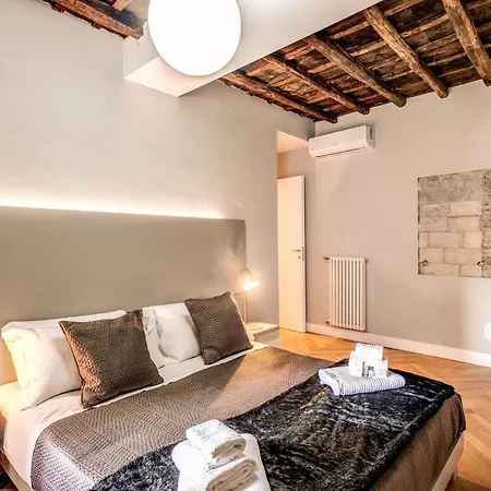 Apartment Trevi Fountain Superior 3 Bdr